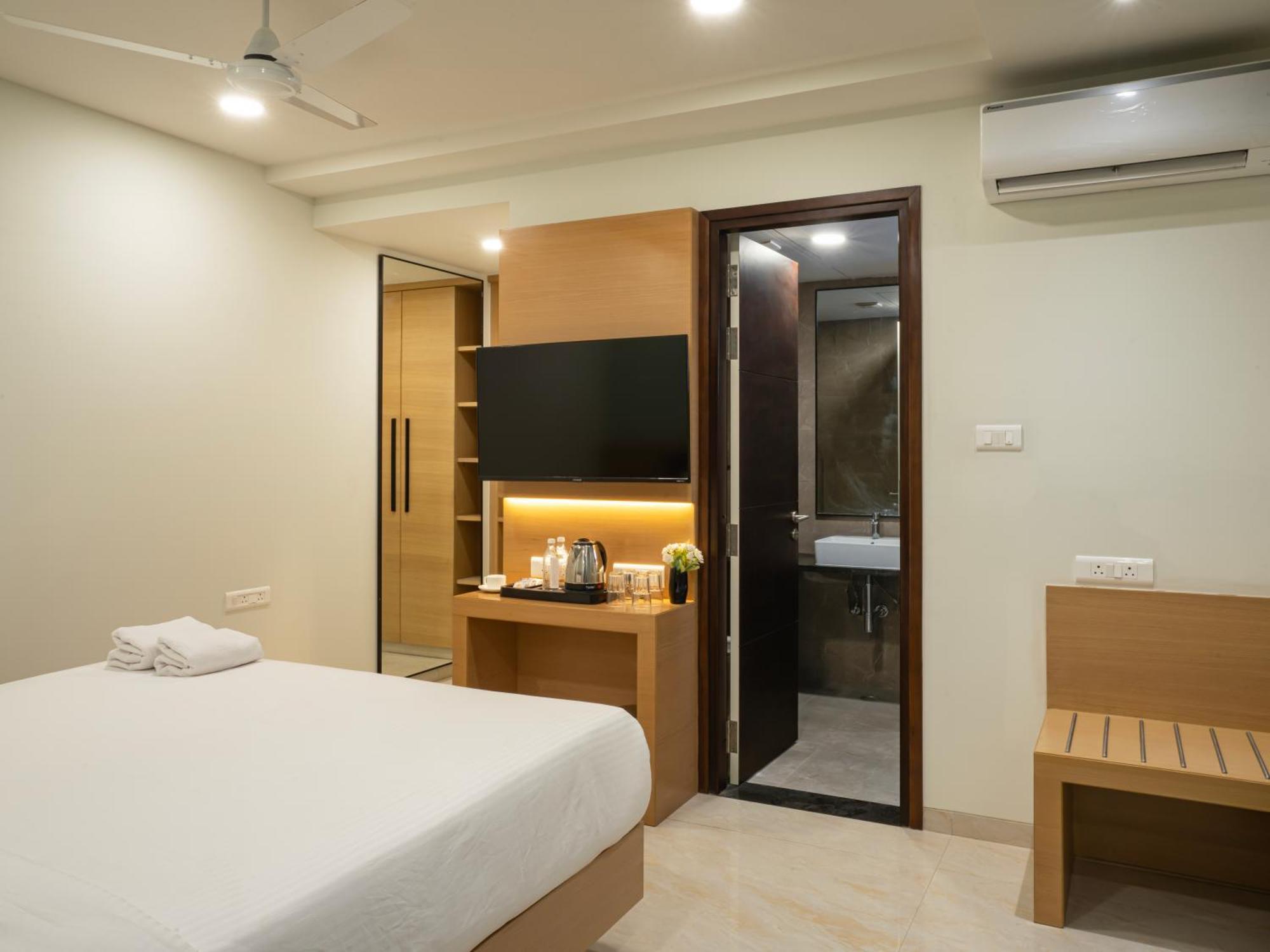 Atnest Orchids Hotel 3*